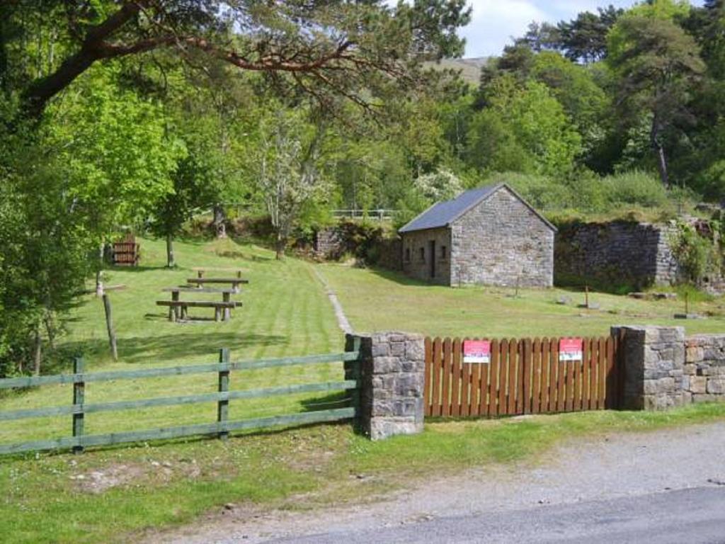 The Benwiskin Centre Ballaghnatrillick Экстерьер фото